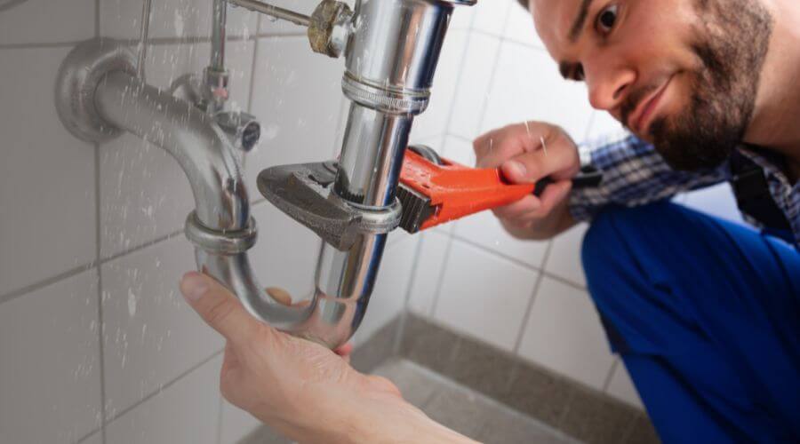 Professional same day plumber services in Le Roy, IL